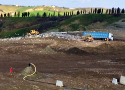 STOP ALL’ AMPLIAMENTO DELLA DISCARICA…IL MINISTERO HA DETTO NO AL PROGETTO DI HERA SOSTENUTO DA CHI GOVERNA IMOLA.
