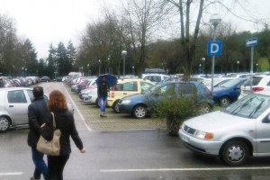 parcheggiatori abusivi