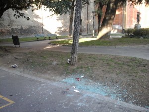 centro Imola vandalismo