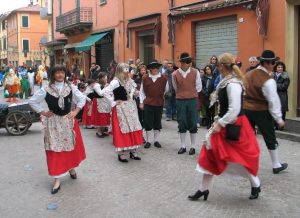 GRUPPO BALLERINI FOLKLORISTICI CASTELLANI: AL VIA I CORSI GRATUITI PER TUTTI