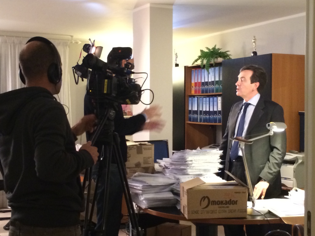 MULTE IRREGOLARI: DOMENICA SE NE PARLA A “LA GABBIA” DI LA7 CON L’ASSOCIAZIONE FORUM
