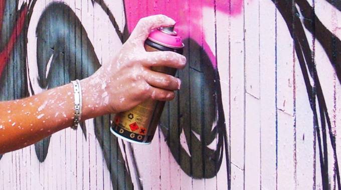 CON I “MURI LIBERI” SPAZIO ALLA STREET ART