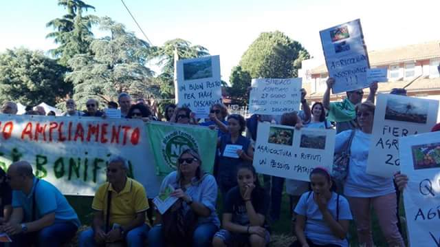 ALLA FIERA DELL’ASCOLTO CHE MANCA