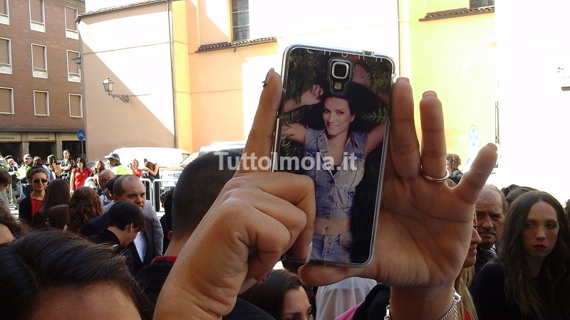 LAURA SARAI “GASATISSIMA” MA SEI PURE TIRCHIA…