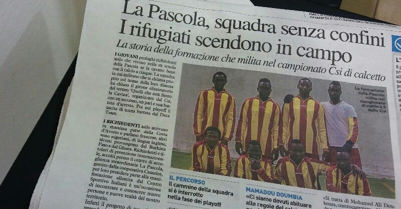 PROFUGHI IMOLA: IN ALTRI COMUNI FANNO I LAVORI SOCIALMENTE UTILI DA NOI I TORNEI DI CALCETTO