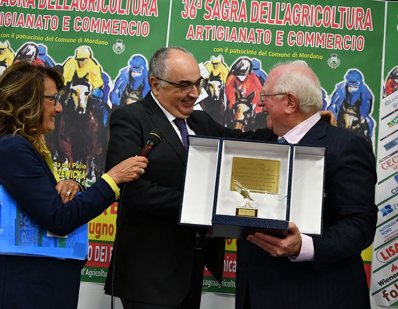 TUTTO PRONTO PER LA 36.A SAGRA DELL’AGRICOLTURA DI MORDANO,  CHE HA CONFERITO IL PREMIO ‘ARATRO D’ORO’ A MAURIZIO GARDINI