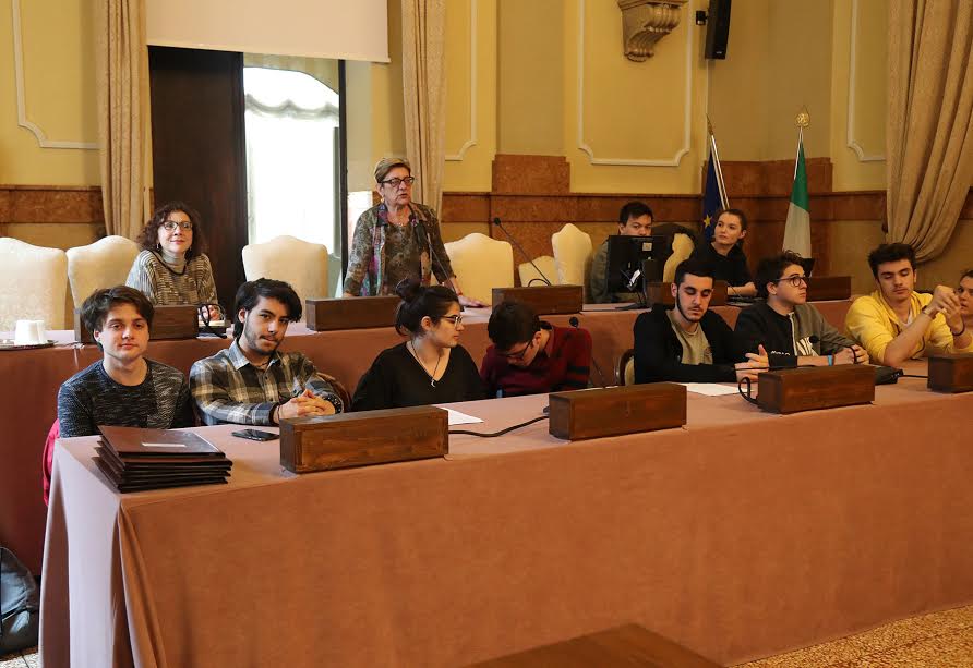 A LEZIONE DI FONDI EUROPEI CON LA CLASSE 4A G SIA DELL’ISTITUTO PAOLINI CASSIANO