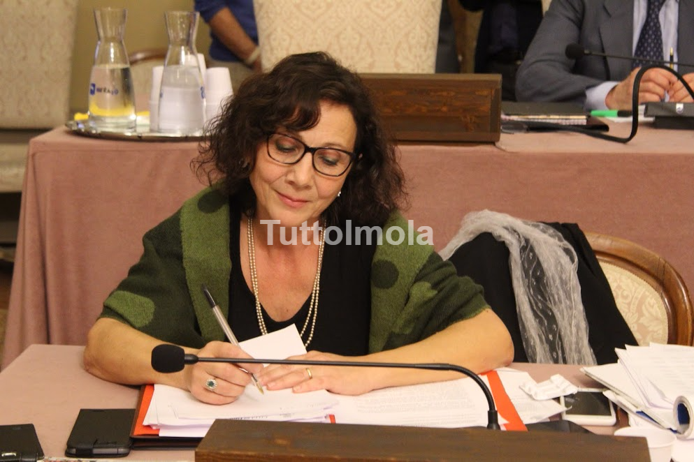 BRIENZA: “CI SONO STATE SOTTOVALUTAZIONI E CI SCUSIAMO PER IL DISAGIO; RIMANE IL DATO DELL’IMPEGNO DEL COMUNE PER ASSUMERE PERSONALE A TEMPO INDETERMINATO NELLE NOSTRE SCUOLE”