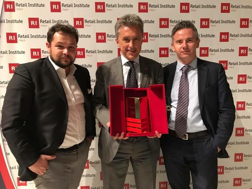 CEFLA SHOPFITTING VINCE DI NUOVO IL RETAIL INSTITUTE AWARD