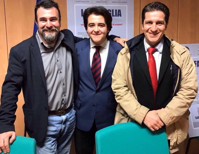 VACCHI: IL CIMITERO PIRATELLO, QUANDO LA VERGOGNA MONUMENTALE SI TRAMUTA IN MARCHETTA ELETTORALE