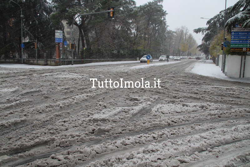 NEVE: CHIUSI IN ENTRATA I CASELLI DELL’A14 A CASTEL SAN PIETRO, IMOLA E FAENZA