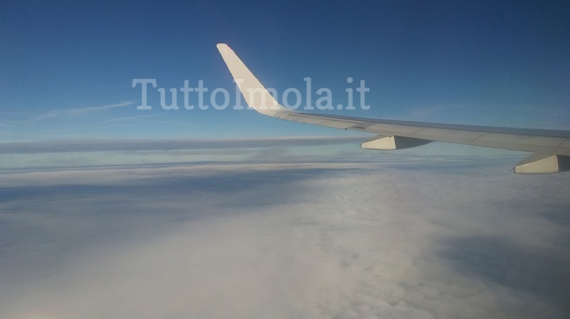GRAZIE A “FORUM” IL GIUDICE CONDANNA LA COMPAGNIA AEREA PER VIAGGIO BLOCCATO