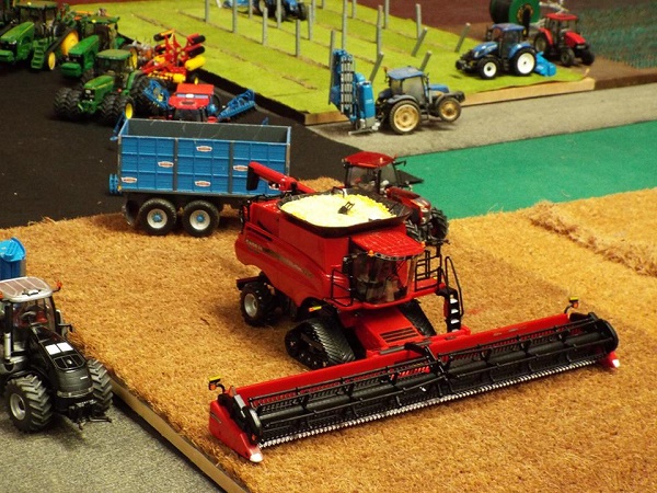 Modellini agricoli (1)