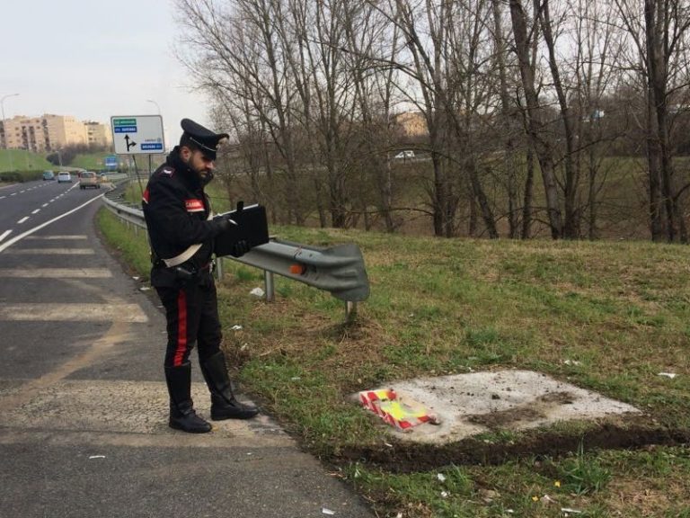 IMOLA CONTENITORI PER AUTOVELOX ESPLOSI: INDAGANO I CARABINIERI