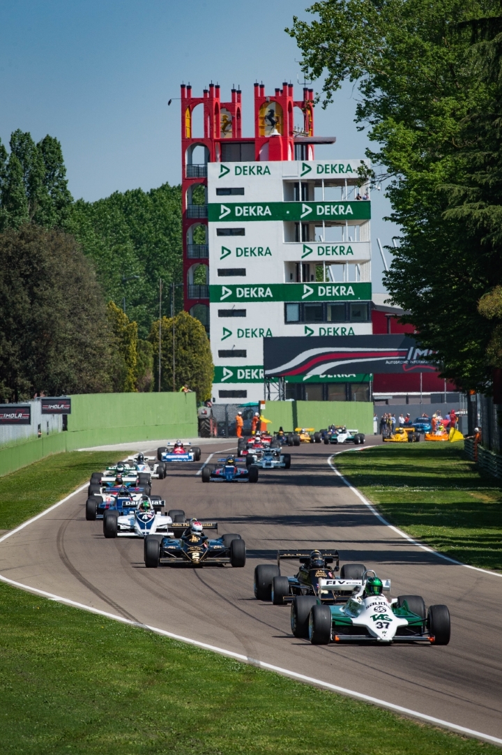 MOTORLEGENDFESTIVAL: LO SPETTACOLO DELLA PASSIONE È GIÀ UN SUCCESSO