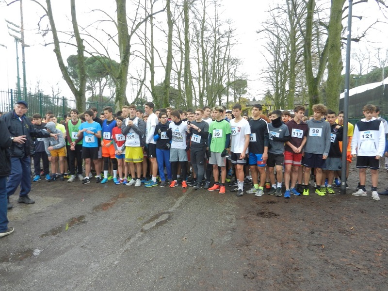 CIRCA 500 STUDENTI ALLA FASE COMUNALE DI CORSA CAMPESTRE