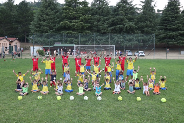 Casalfiumanese- Il Campo da Calcio  ha ripreso le attività per i più piccoli con l’attività denominata “Valle in Gioco”.