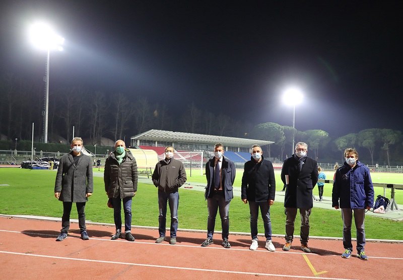 TORRI FARO NON FUNZIONANTI ALLO STADIO GALLI? FIGURACCIA DEL SINDACO