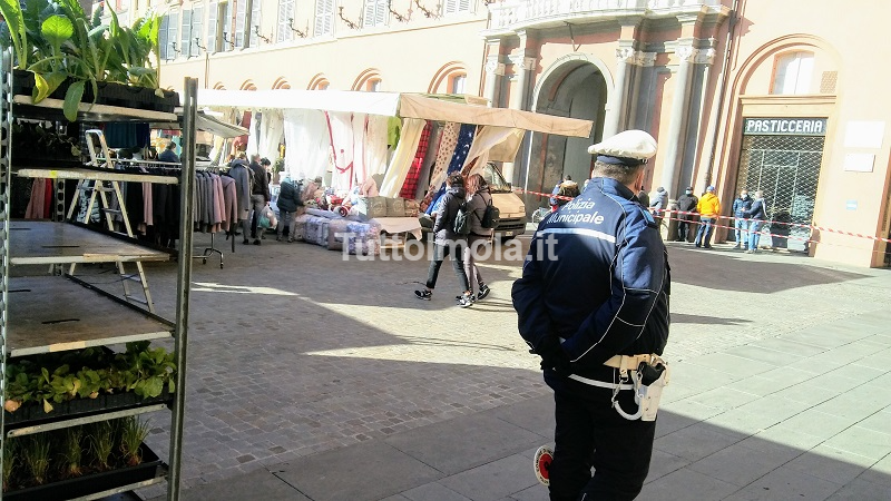 “ZONA ROSSA”- CALENDARIO DELLE ATTIVITA’ AL MERCATO AMBULANTE E MERCATO AGROALIMENTARE: