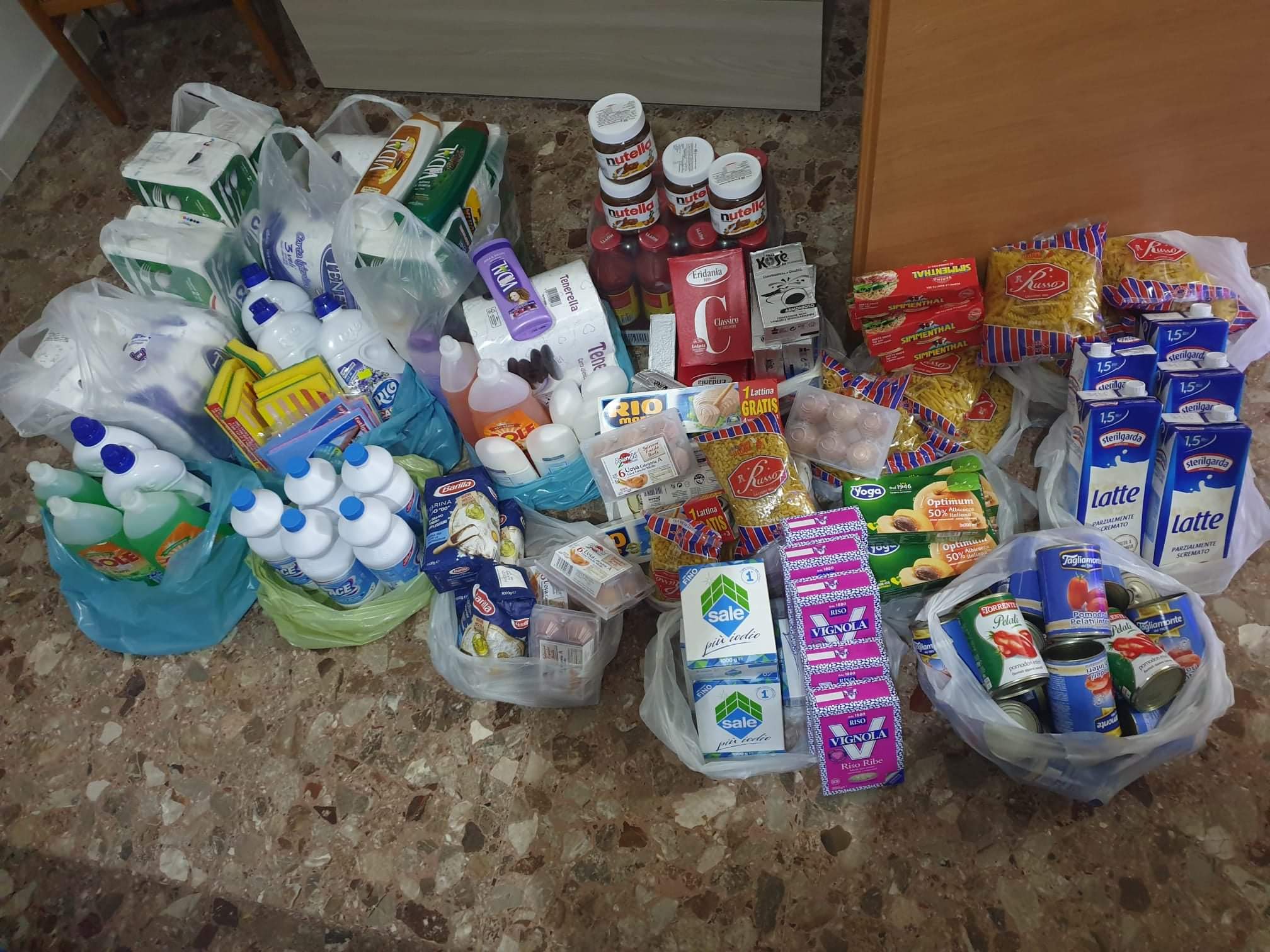 Generi alimentari e beni di prima necessità, ma non solo, per i nuclei familiari residenti ad Imola