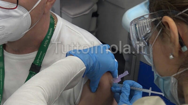 Per la vaccinazione ed eventuali effetti collaterali è utile che vengano divulgati i dati in totale trasparenza