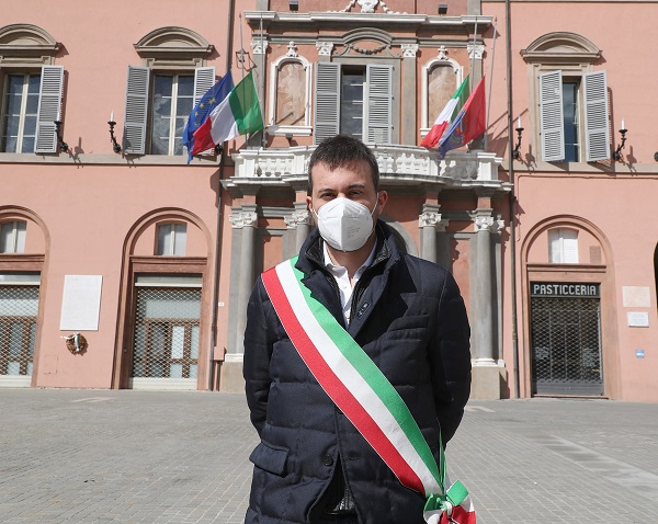 ANCHE IMOLA HA COMMEMORATO LE VITTIME DELL’EPIDEMIA DA CORONAVIRUS