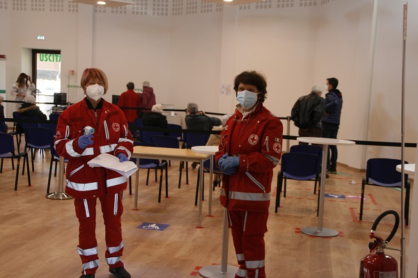 Croce Rossa Imola – Primo giorno al punto vaccinale all’Osservanza