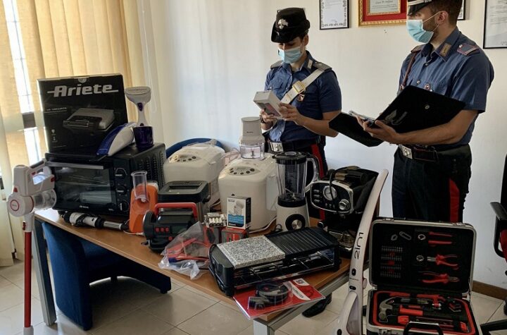 Rubava la merce dal luogo di lavoro, un 52enne residente ad Imola arrestato