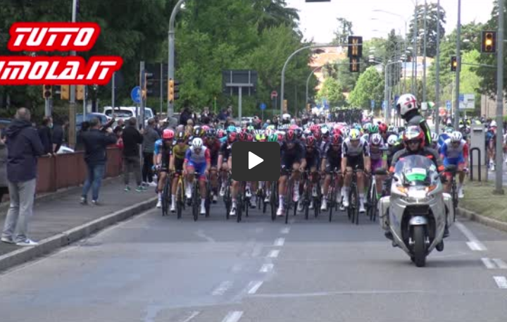 Passaggio Giro d’Italia a Imola 2021 (Video)