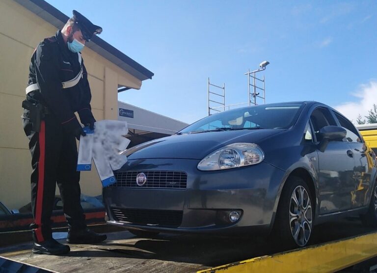 Medicina – Sventato furto in abitazione, ladro scappa dopo aver abbandonato l’auto.