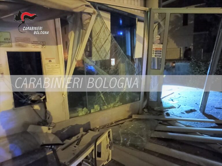 PONTICELLI – ASSALTO AL BANCOMAT. AVVIATE LE INDAGINI DEI CARABINIERI.