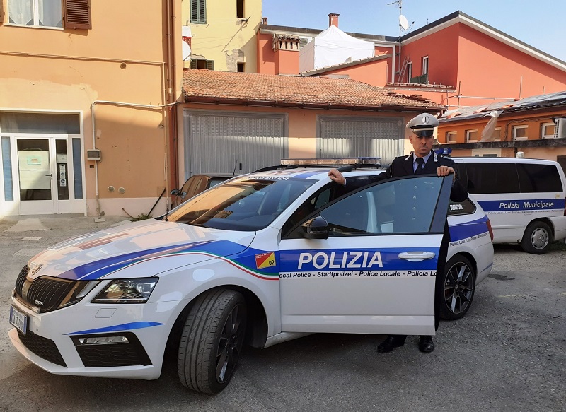 Castel San Pietro Terme – Prima multa a un monopattino elettrico, circolava sulla San Carlo