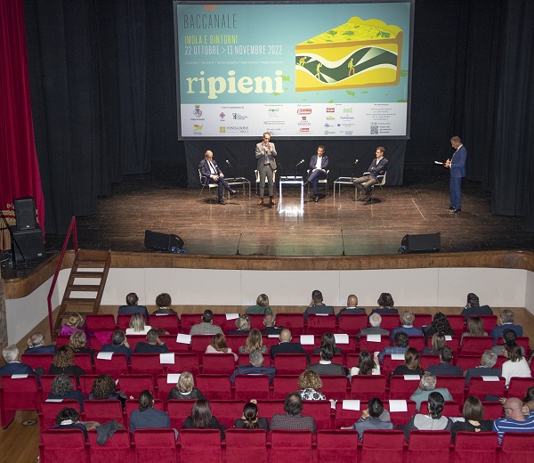 Il Baccanale 2023: Il tema “mediterraneo” e i ripieni ideologici