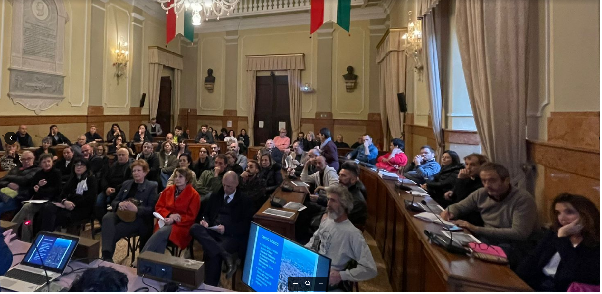 “Vivere di più il cuore della città” non era mai stato così facile…i soliti annunci della giunta per uscire sulla stampa e fare le solite foto…