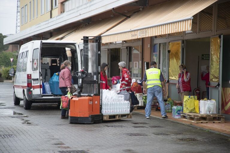 Evacuazione di 200 persone da Conselice: Nuovo centro di accoglienza a Imola