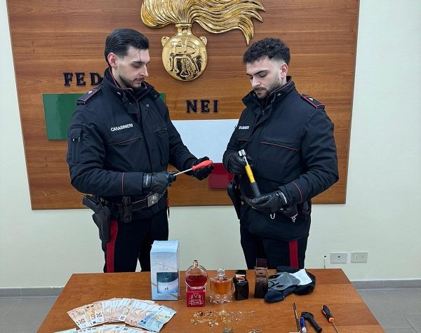 I Carabinieri di Faenza hanno arrestato una banda di ladri d’appartamento
