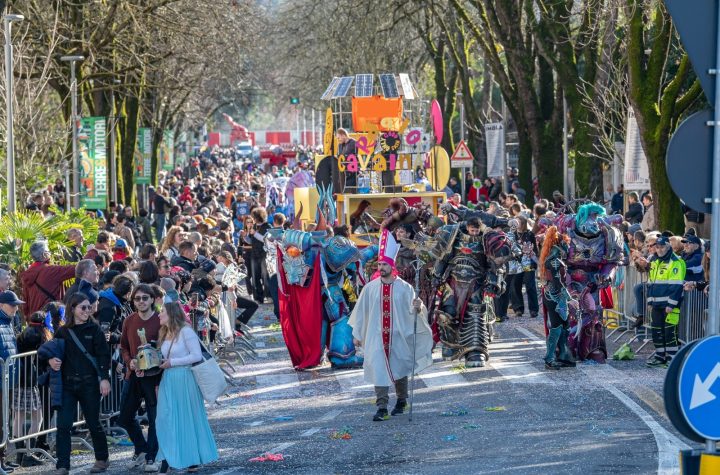 Carnevale dei Fantaveicoli: il Comune dichiara “oltre 24.500” spettatori lungo il percorso