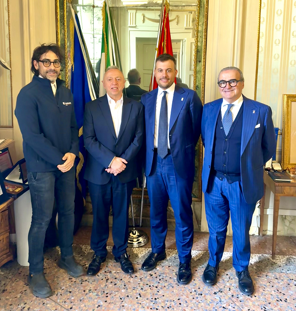 LiuGong sceglie Imola per la sede italiana e l’hub europeo: finalmente qualcuno che porta le macchine per asfaltare