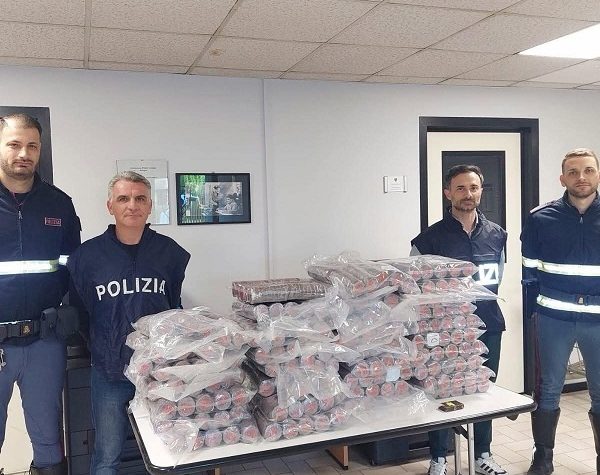 190 kg di droga in auto sull’A14: ma quanta ne gira davvero in Italia?