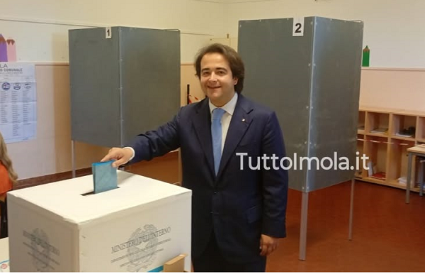Vacchi: «Il centrodestra guarda al futuro» – Nonostante la sconfitta, per il centrodestra imolese si apre una nuova fase di opposizione attiva