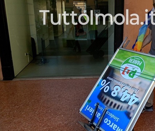 Ma davvero, il Carlino ha rinunciato anche alla minima parvenza di obiettività pur di osannare il sindaco?