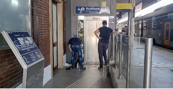 Ascensori della stazione di Imola: per il Comune di Panieri è “colpa del caldo”.
