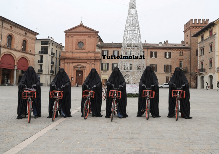 Trama di Pedale: dall’“antiviolenza” al manubrio, la nuova corsa ai fondi pubblici.
